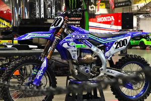 Yamaha Blue / Kelly Green / Lt. Grey