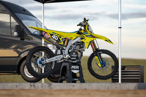 Suzuki Yellow / Suzuki Blue